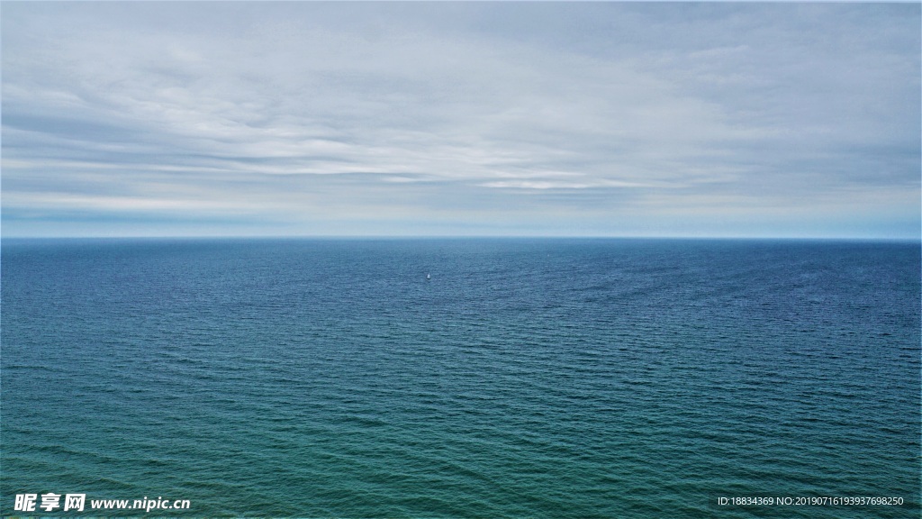 大海海平线