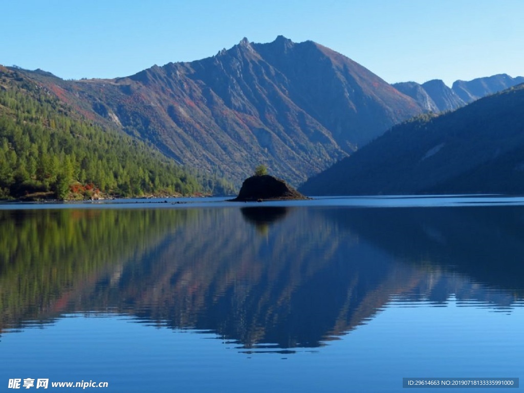 山水湖泊