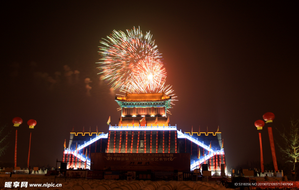 龙门城楼夜景