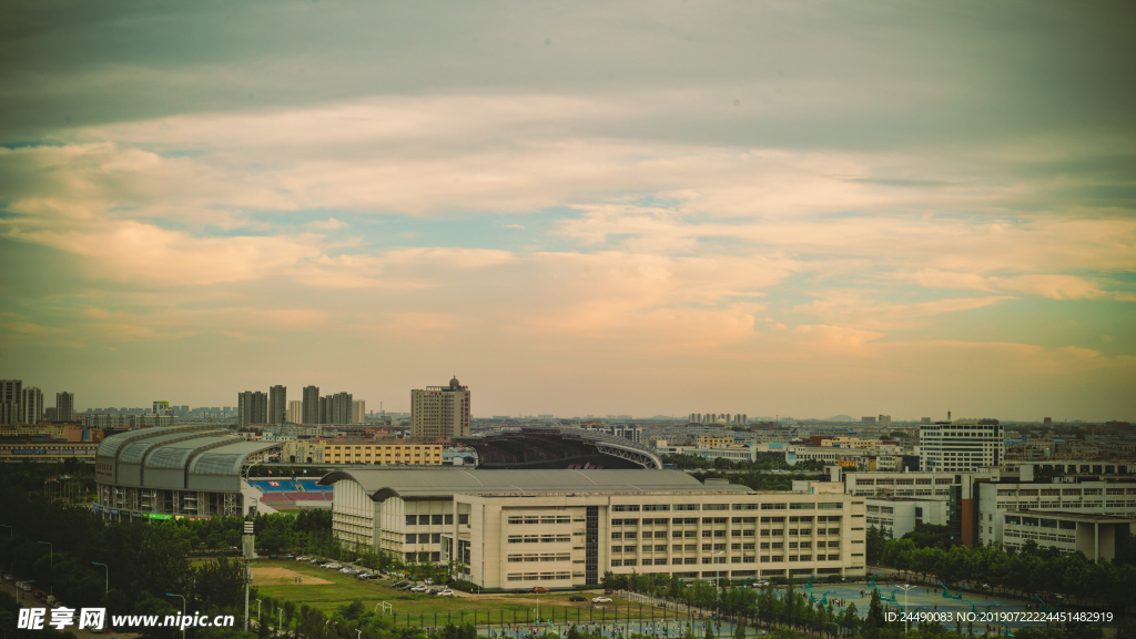 落日下的临沂大学