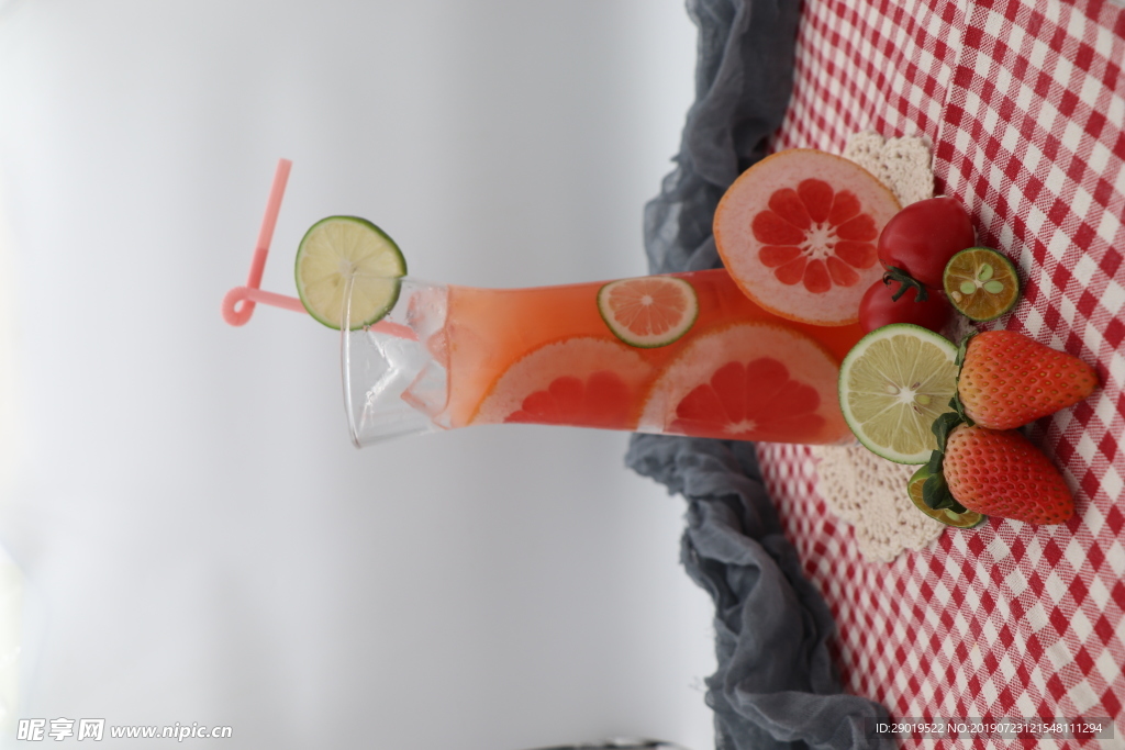 维C鲜果饮品