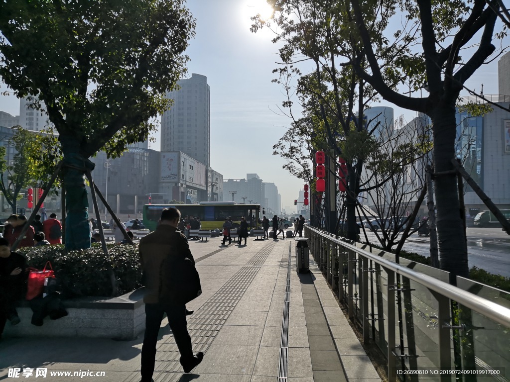 街道 路 天空 城市 人物