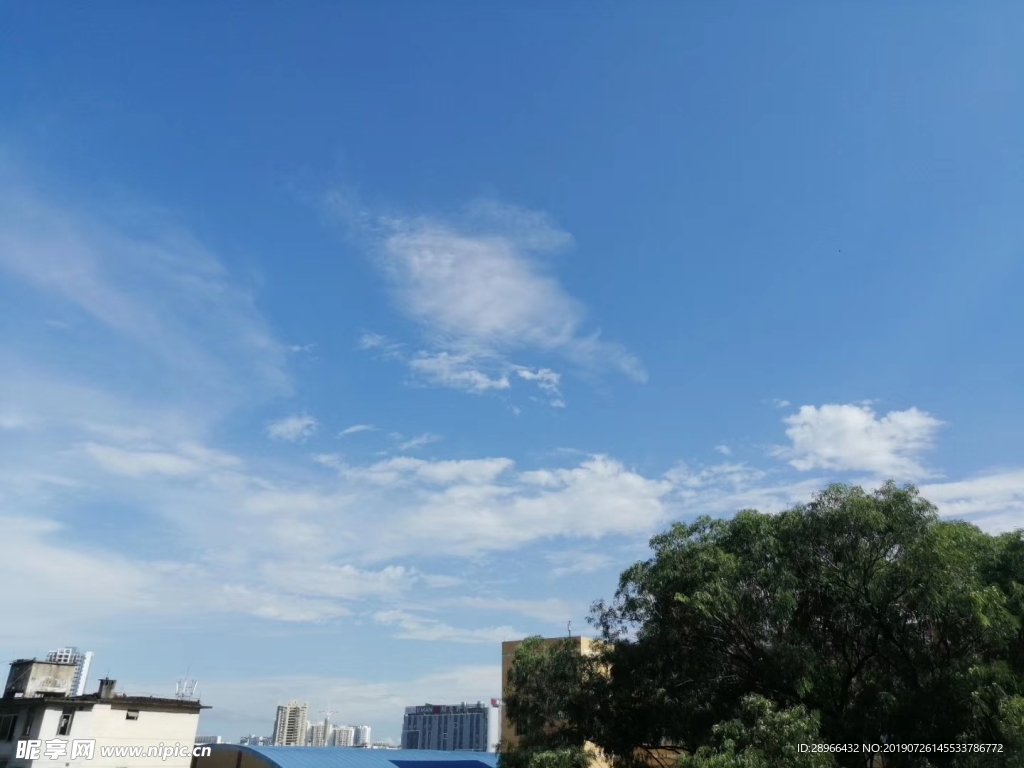 天空