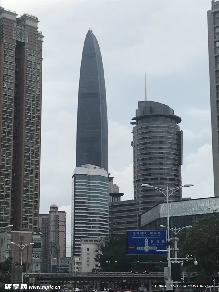 奇异大厦
