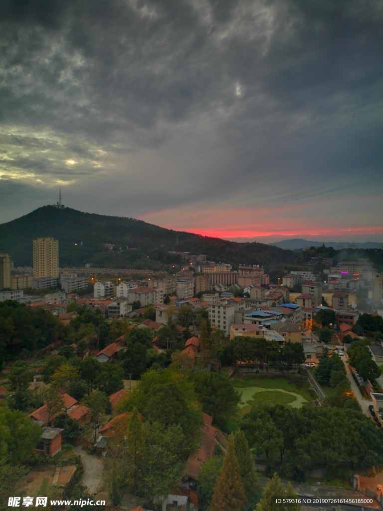 咸宁潜山