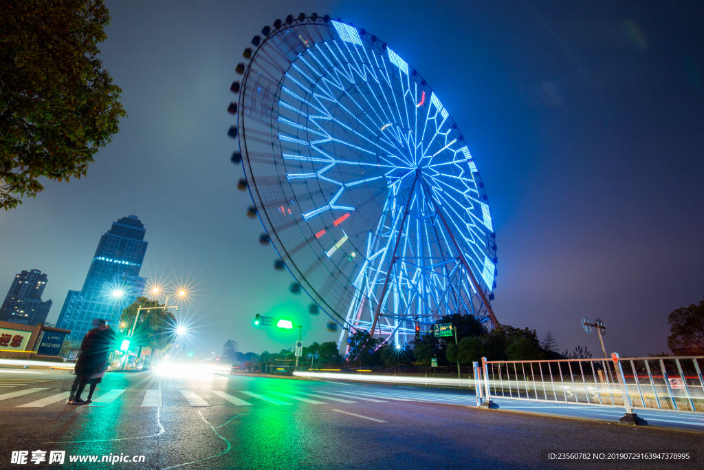 摩天轮夜景