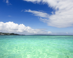 唯美实拍海边蓝天白云背景