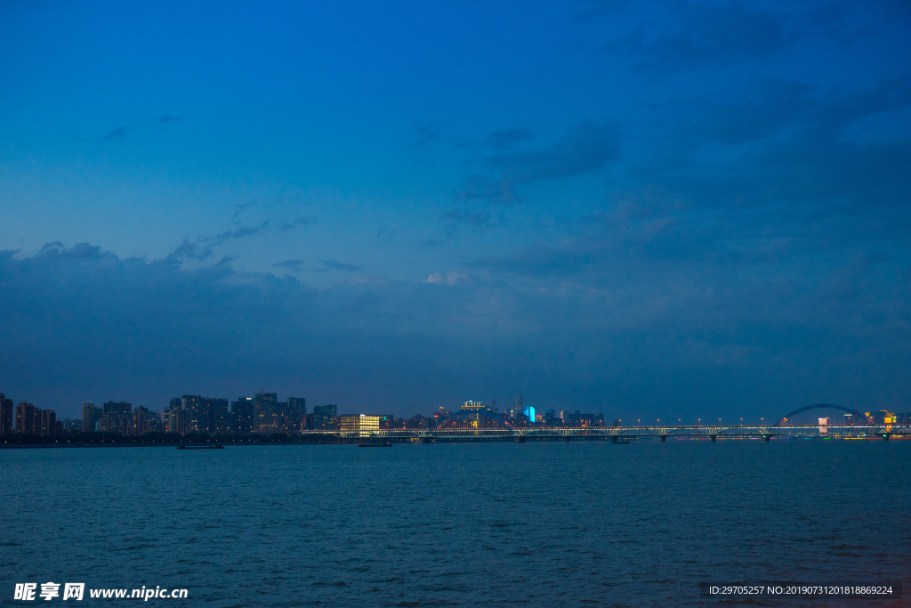 城市夜景