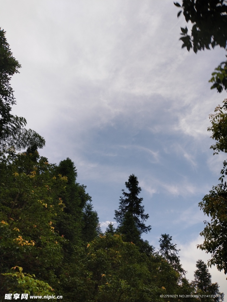 天空