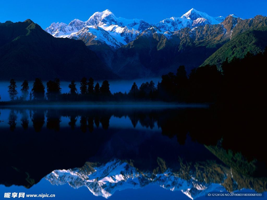 湖 水 草 湖水 反射 背景