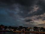 黑色天空