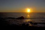 夕阳下的海岸
