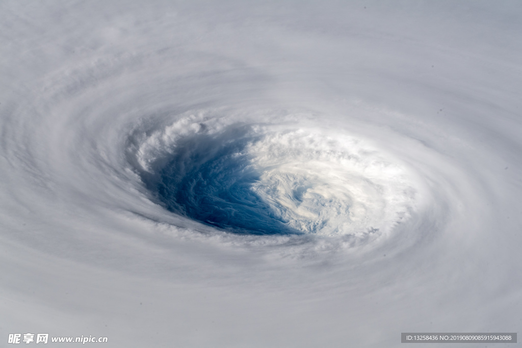 飓风旋涡天气云彩