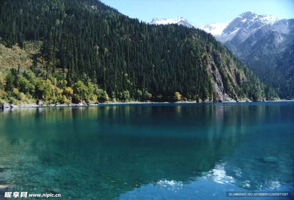 山林 大山 树林 郊区 蓝天