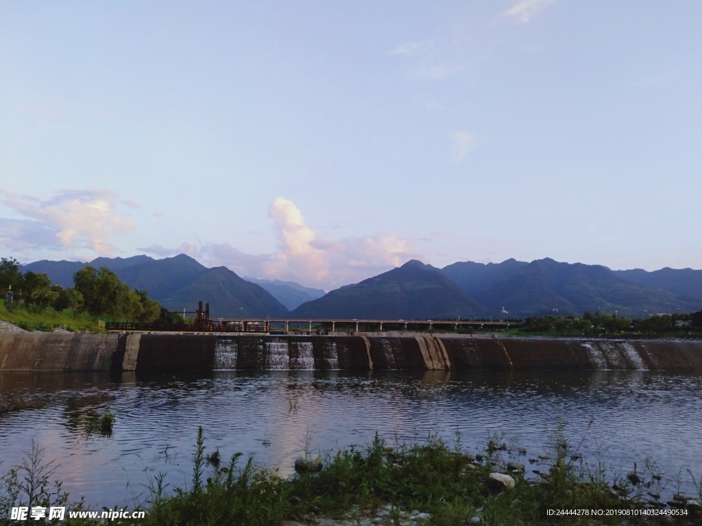 秦岭山