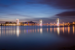 大桥河流城市夜景