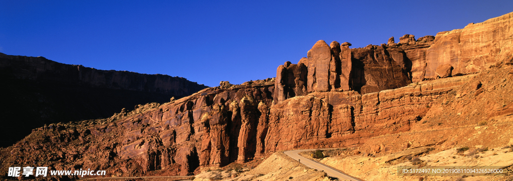 风景 全景图 黄昏 戈壁 黄色