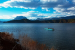 湖光蓝天