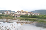 松赞林寺远景