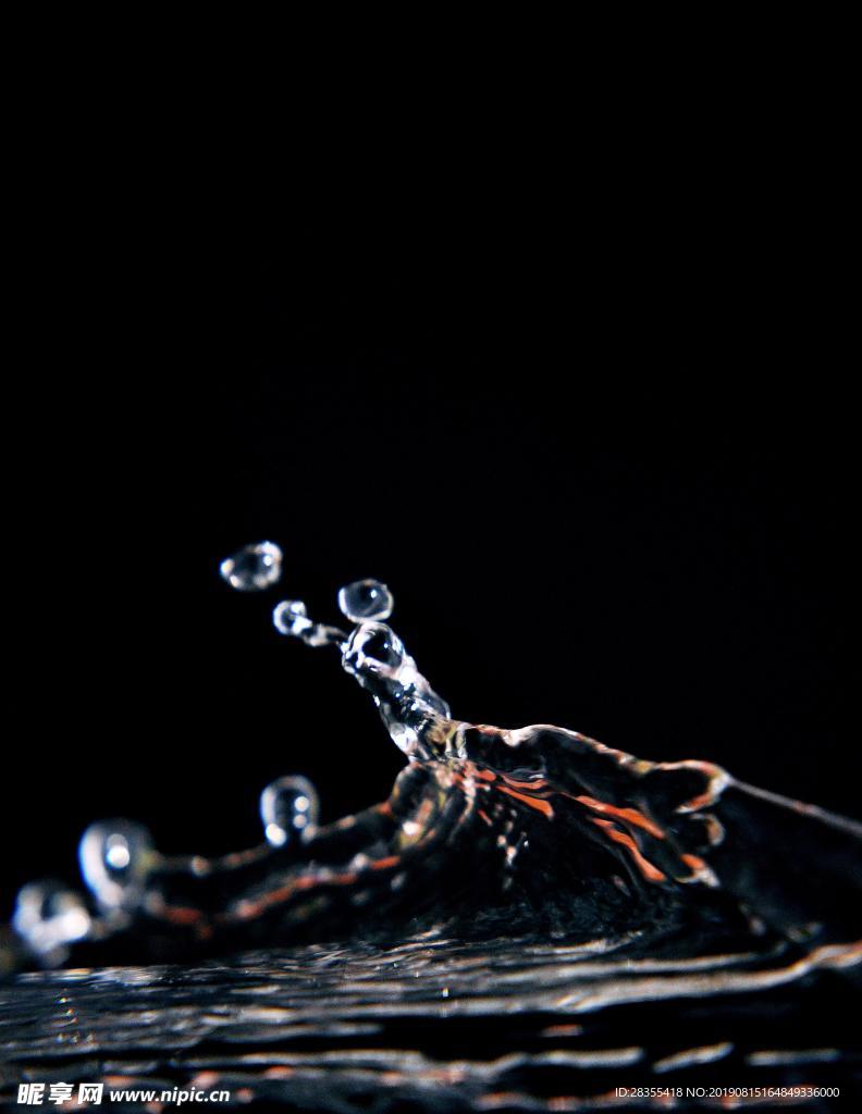 水