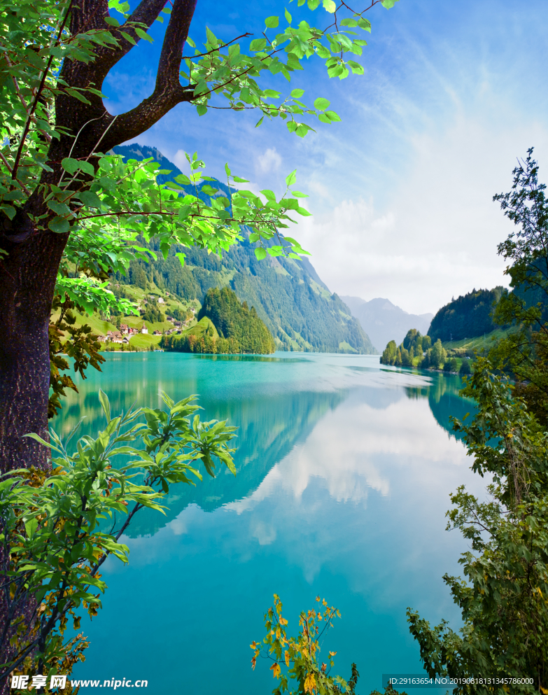 玄关山水湖景