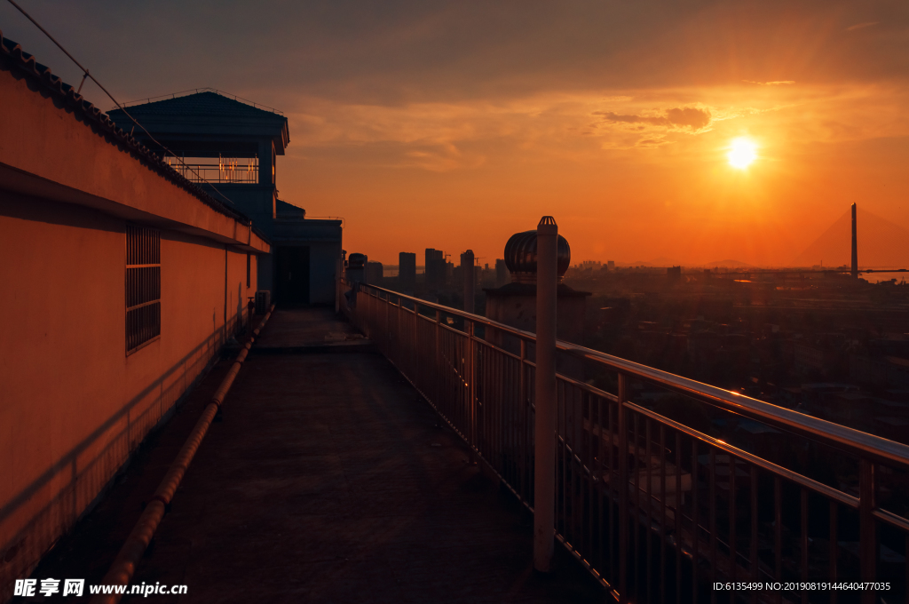 夕阳 夕阳西下 晚霞