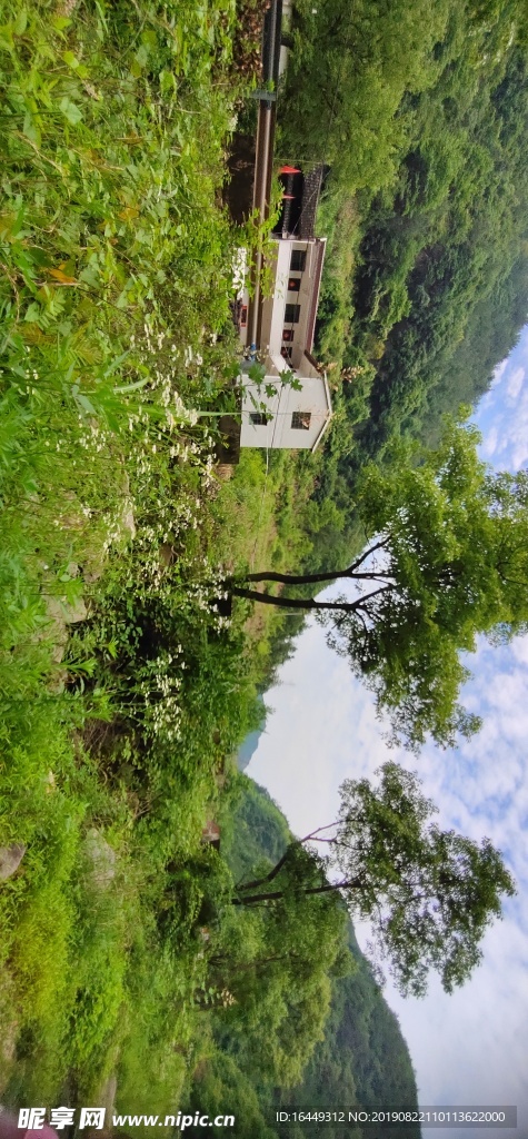风景照  户外 青山蓝天