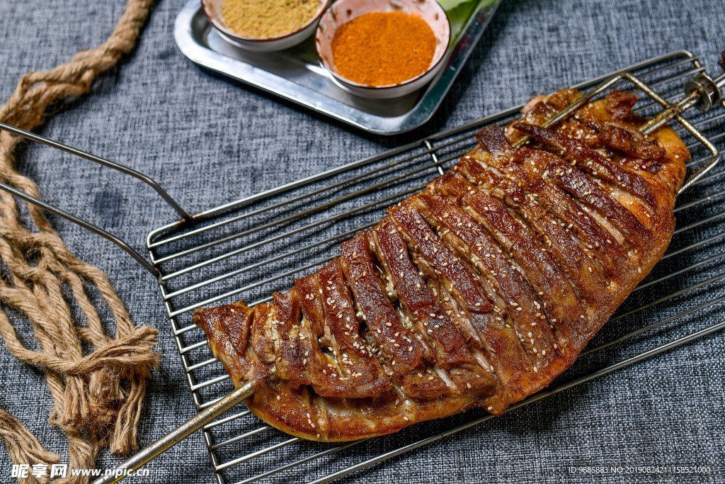烤羊排