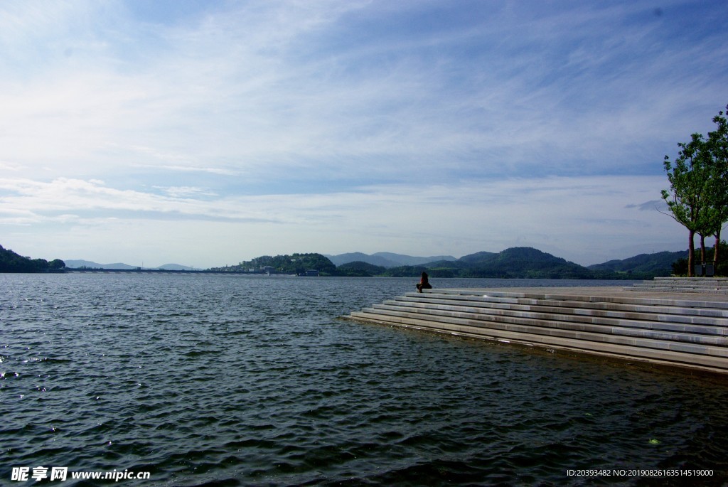 湖面