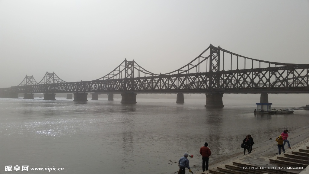 鸭绿江铁桥