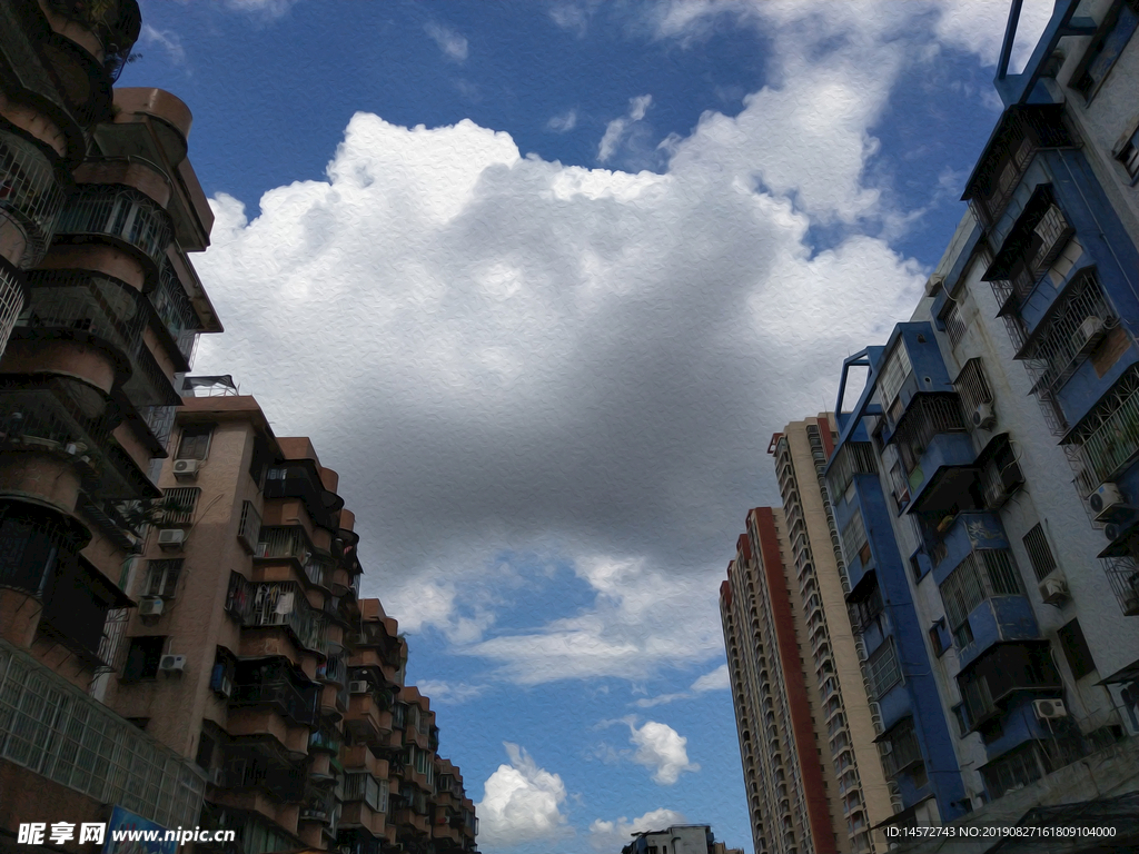 街景天空油画效果摄影图