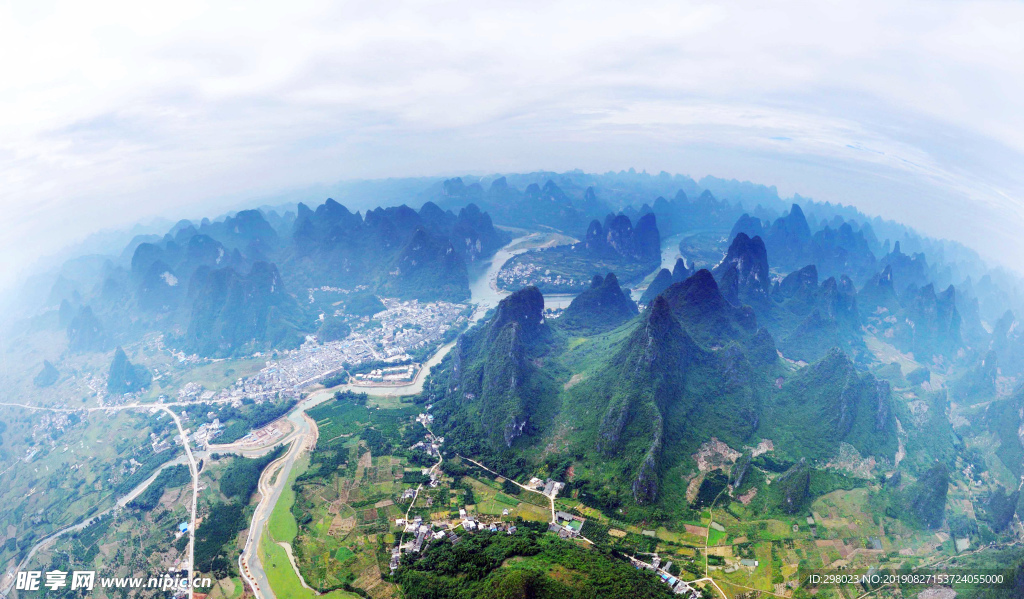 俯视青山