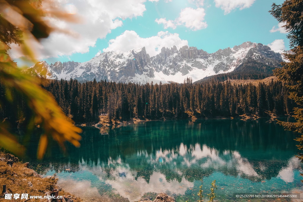 宁静唯美湖泊风景