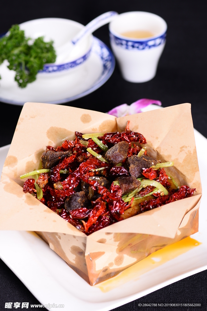 纸包牛肉