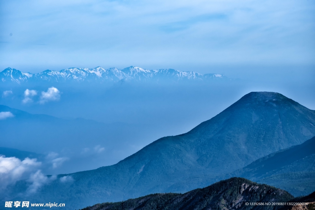 雪峰 雾 云 山 山川