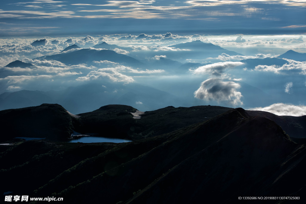 云海 山峰