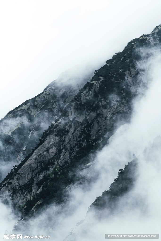 山峰