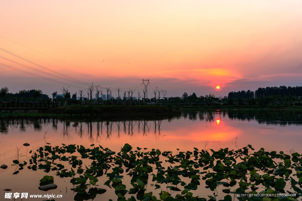 晚霞 朝霞 夕阳 湖水湖畔