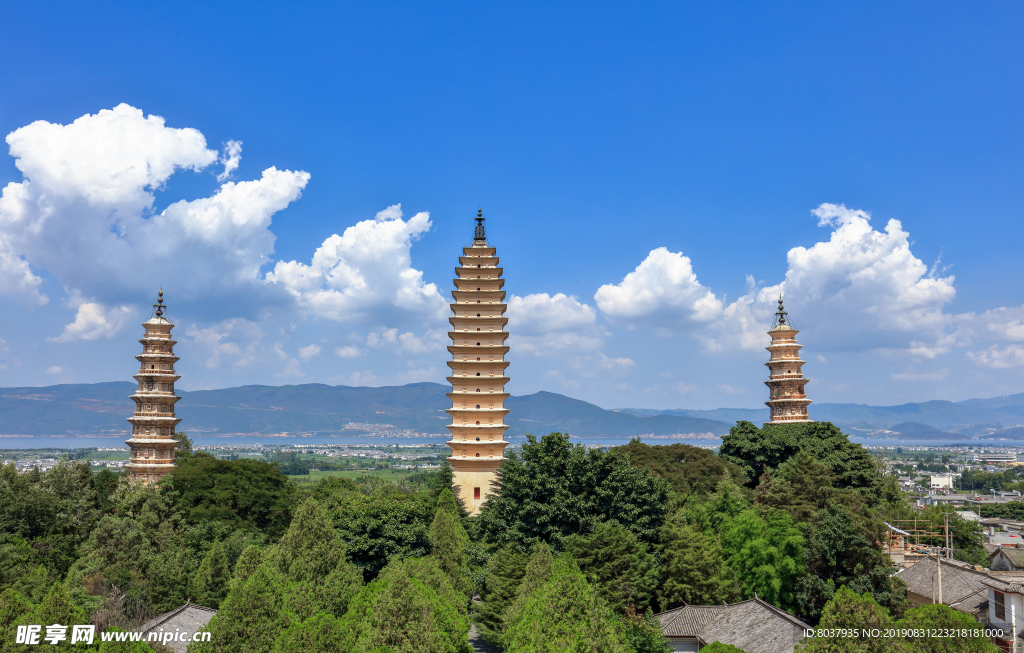 云南大理崇圣寺三塔