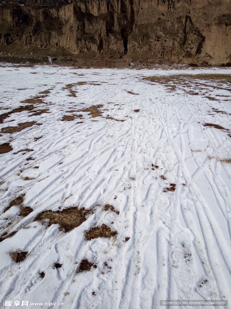 雪地与土地