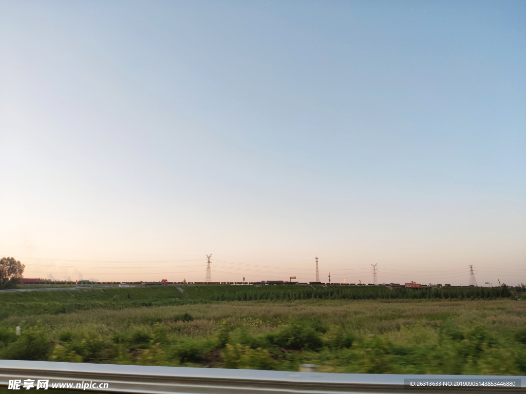 高速边不能停留的风景