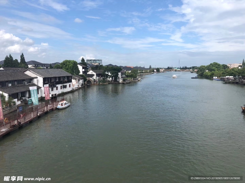 旅游 风景 房子 美景 天空