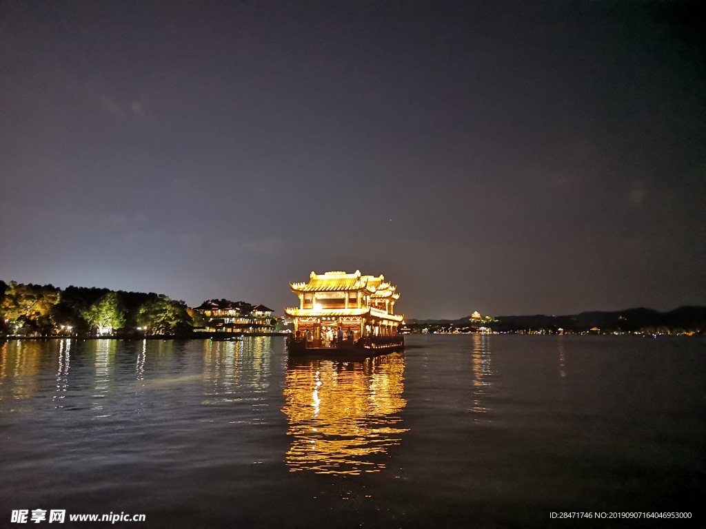 西湖夜景