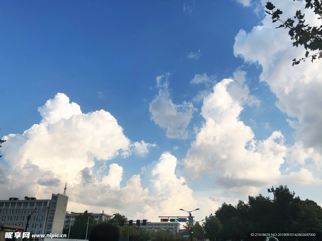 蓝天