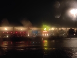 车窗雨滴风景 夜晚 机场东路