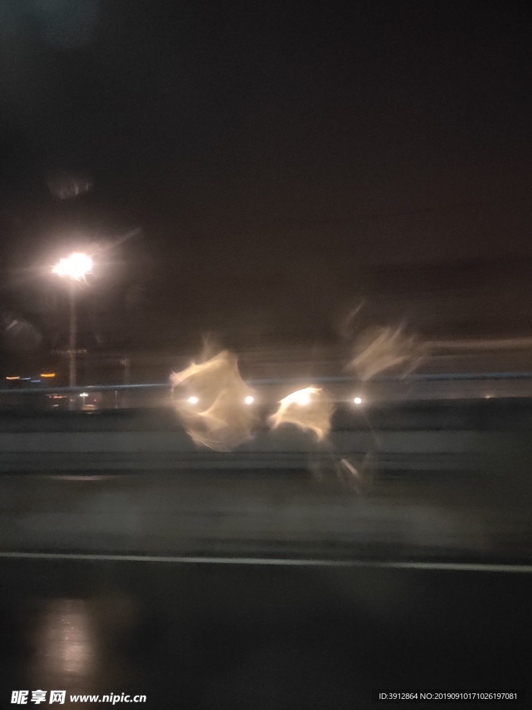 夜晚 机场东路 雨夜 下雨