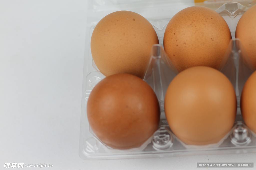 鲜鸡蛋