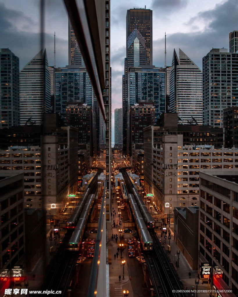 商业街道灯光夜景