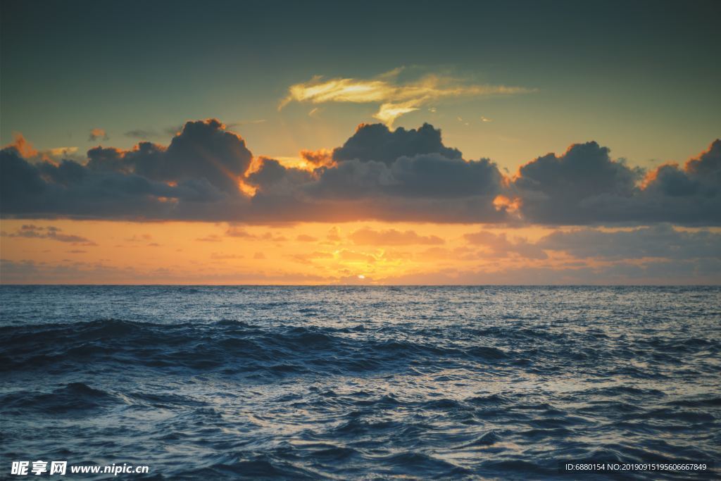 海洋  日落  波浪和水