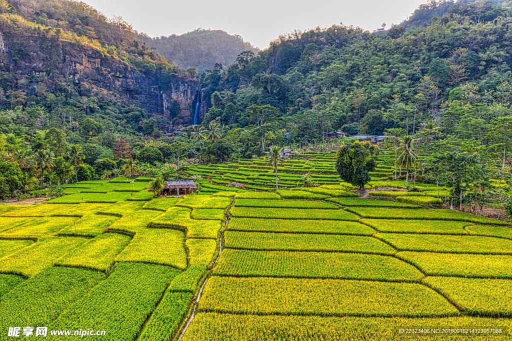 高山山峰